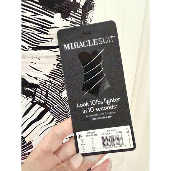 Miraclesuit Womens Black White Floral Castaway Love Knot Tankini Top Size 8 NWT - Picture 2 of 4